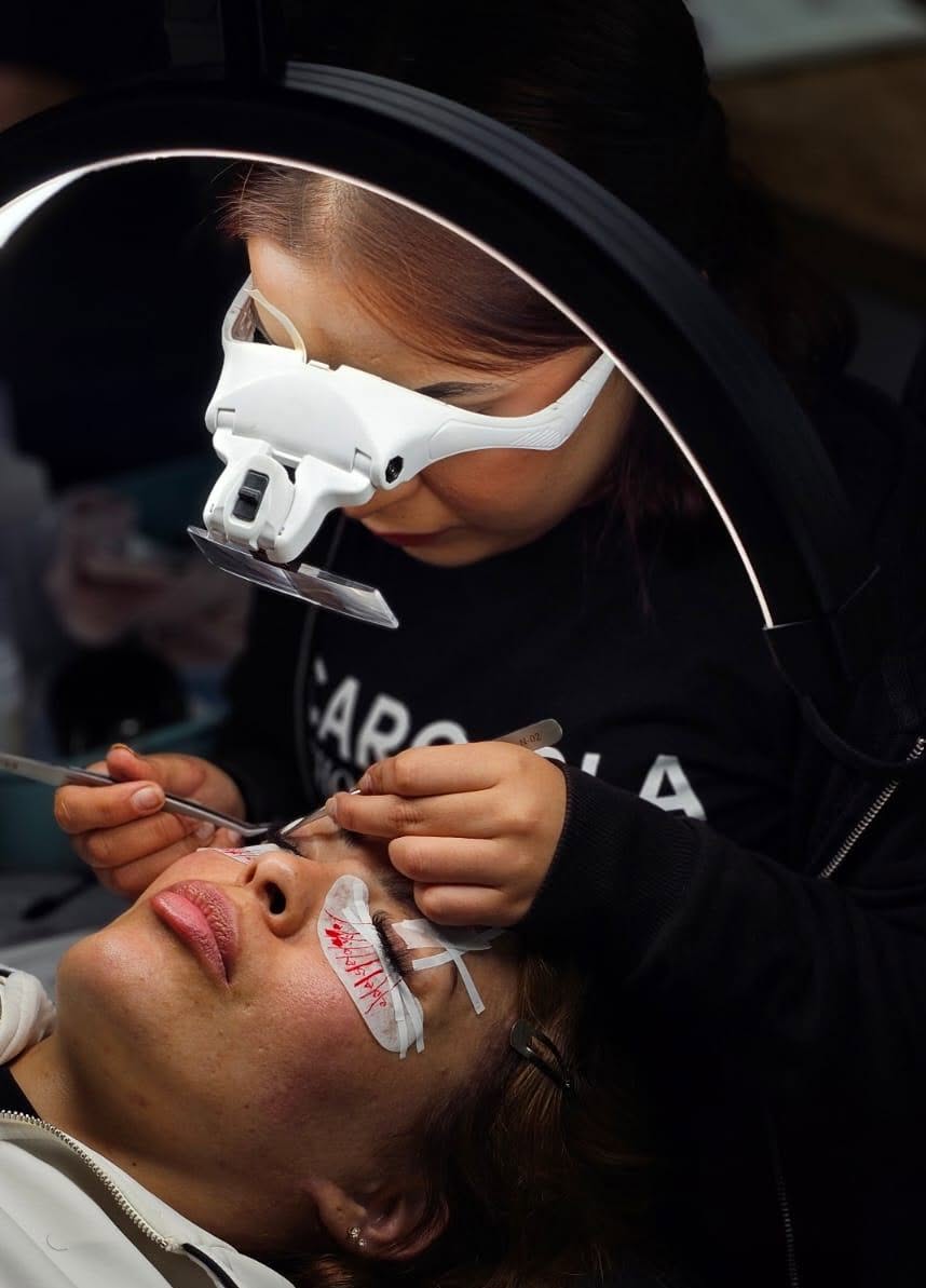 Master Lash Lifting & Laminado de Cejas con Henna